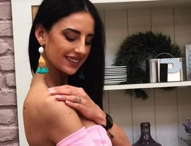 Προβληματισμός από την φωτογραφία της Τζούλιας από το Power of Love - Δείτε και μόνοι σας